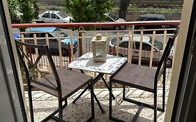 Capital Apartment Next To Metro Station With Parking Spot To Explore Athens